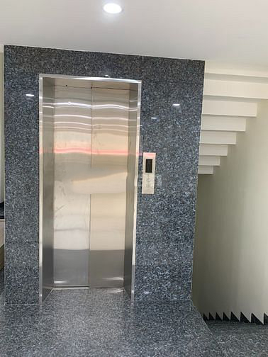 Cho thuê mặt bằng + 1 lửng 3lầu MTĐ Huỳnh Văn Bánh, P.11, Q.Phú Nhuận
